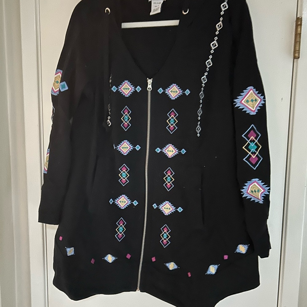 Monroe & Main Black Hoodie with Colorful Geometric Patterns